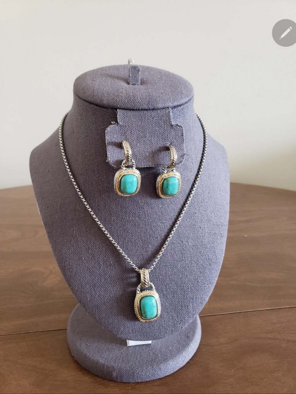 Turquoise Stone Pendant Necklace and Earrings Set - Silver-Tone